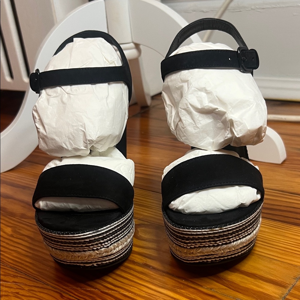 Stuart Weitzman Black and Silver Platform Sandals
